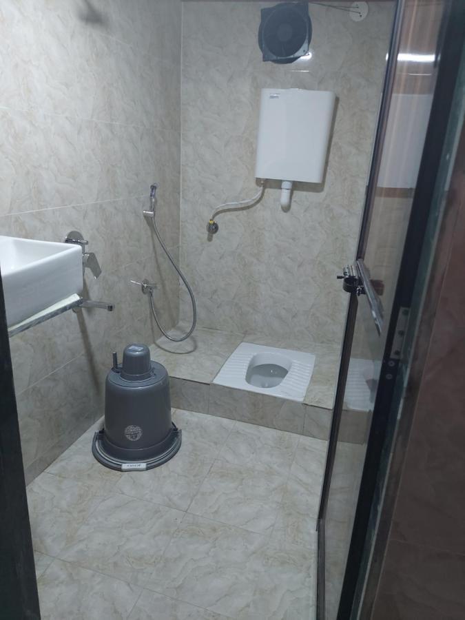 Asra Dormitory For Male And Female มุมไบ ภายนอก รูปภาพ