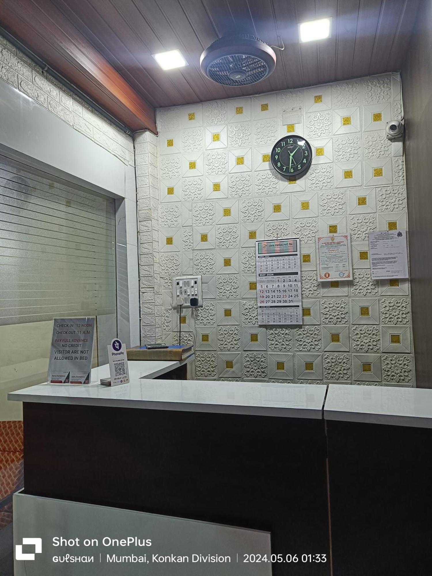Asra Dormitory For Male And Female มุมไบ ภายนอก รูปภาพ