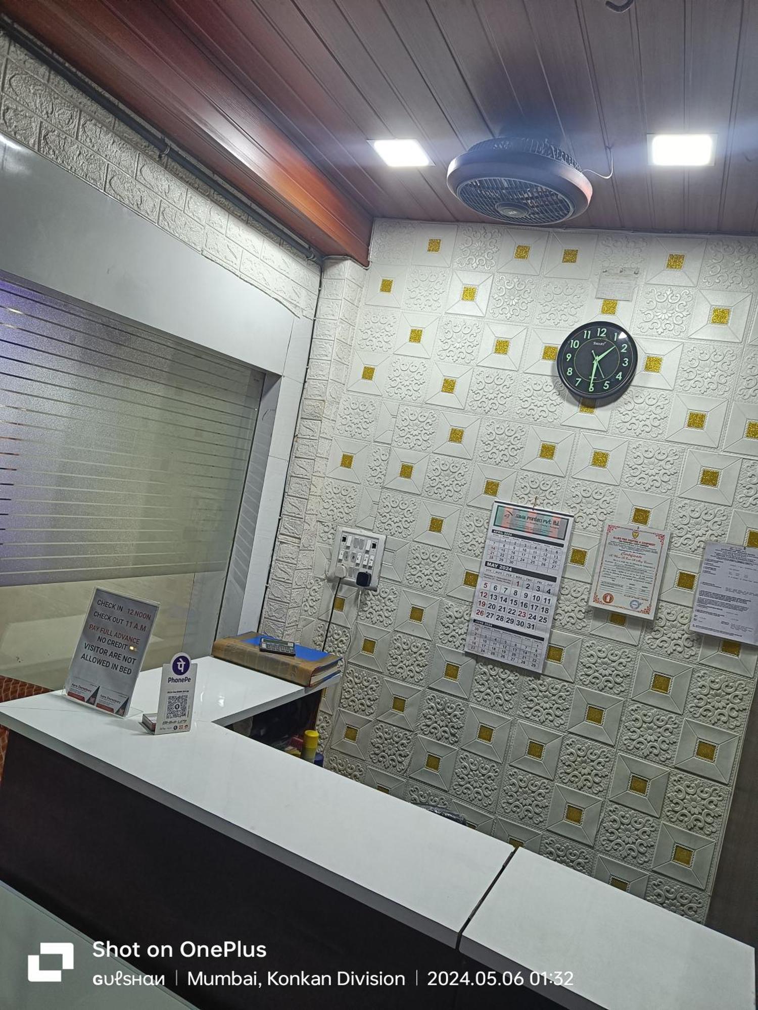 Asra Dormitory For Male And Female มุมไบ ภายนอก รูปภาพ